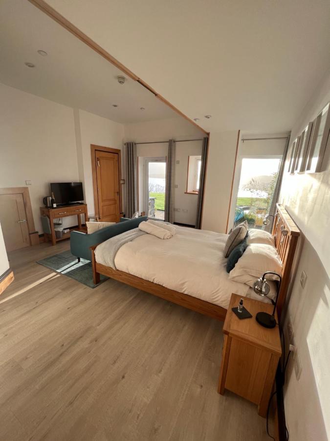 Coed Y Berclas Guest Room, Wonderful View Llandegfan Exterior photo
